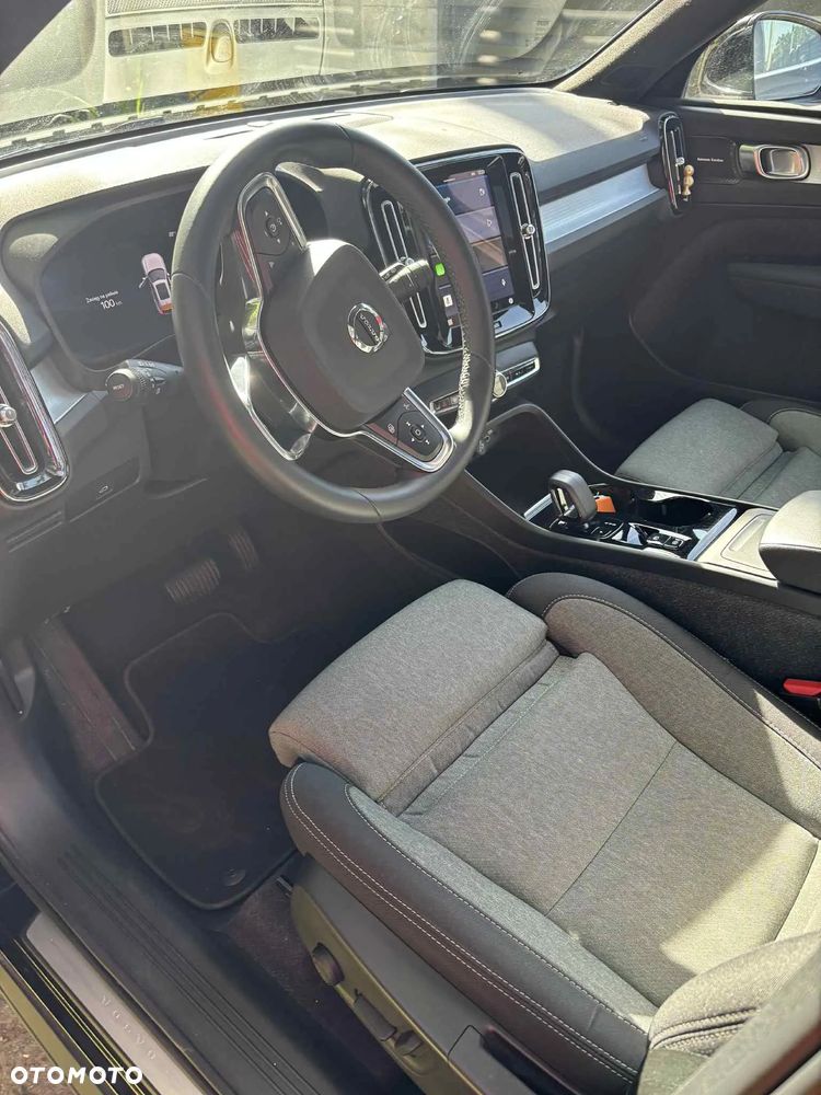 Volvo XC 40 B3 Plus Bright - 4
