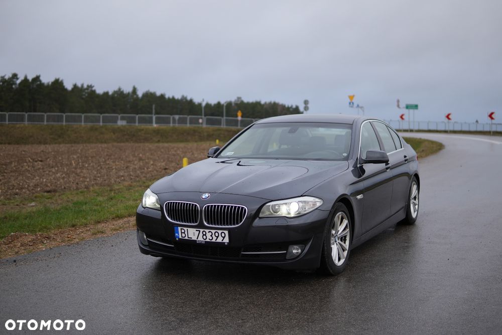 BMW Seria 5 520d Touring - 6