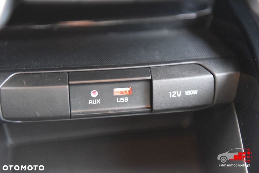 Kia Stonic - 32