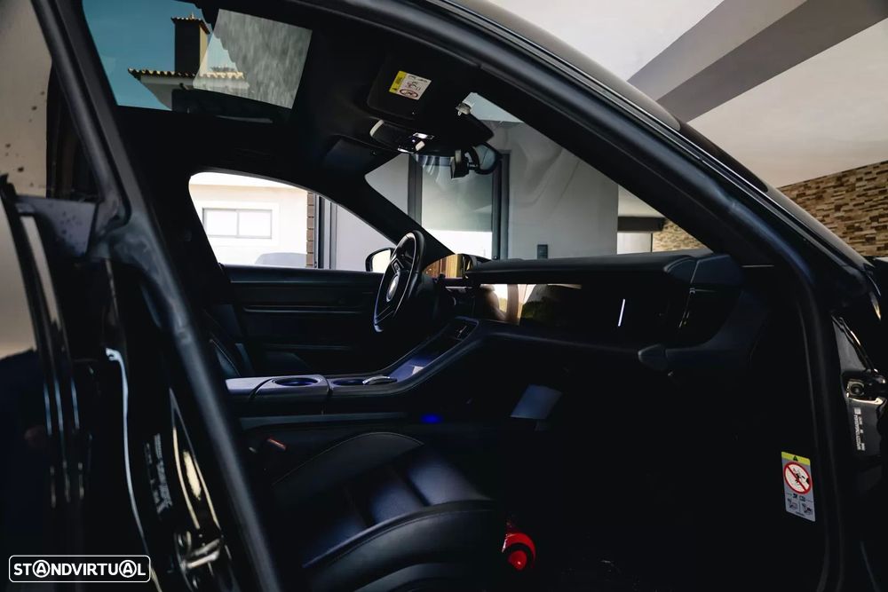 Porsche Taycan Standard - 16