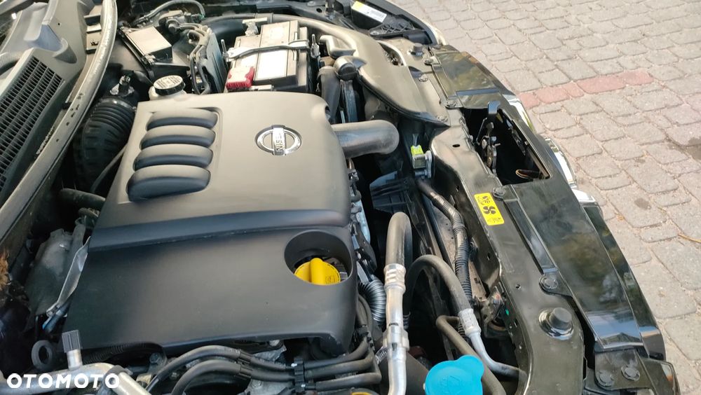 Nissan Qashqai 2.0 dCi 4 x 4 DPF tekna - 14
