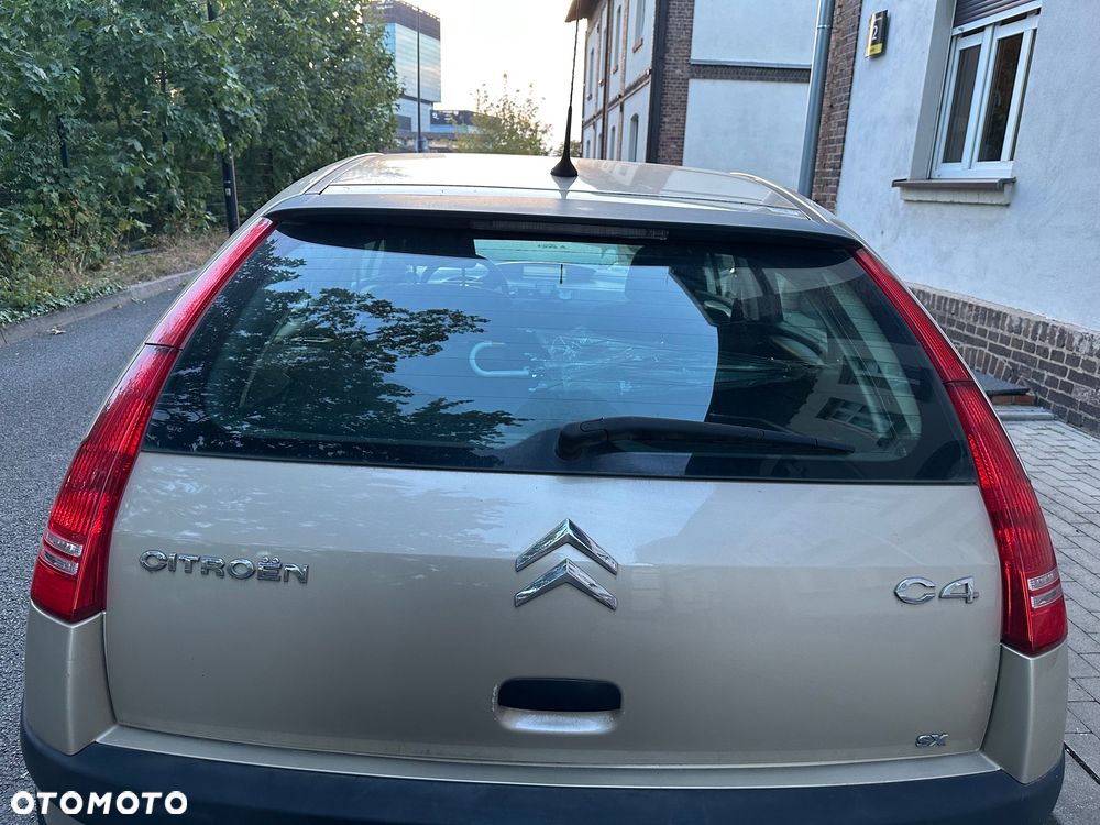 Citroen C4 2005 photo 3