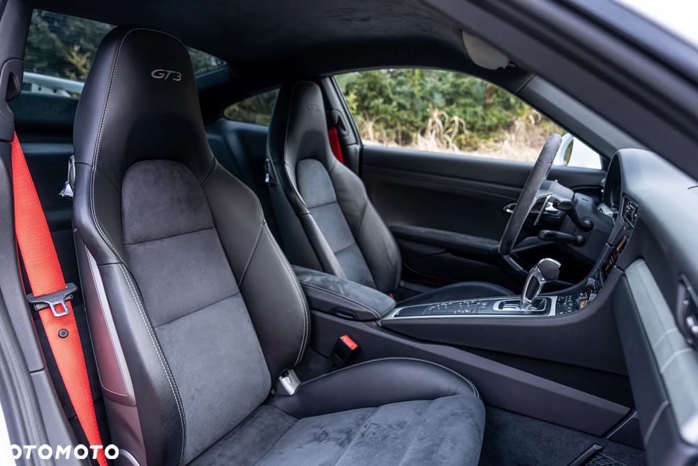 Porsche 911 GT3 PDK - 28