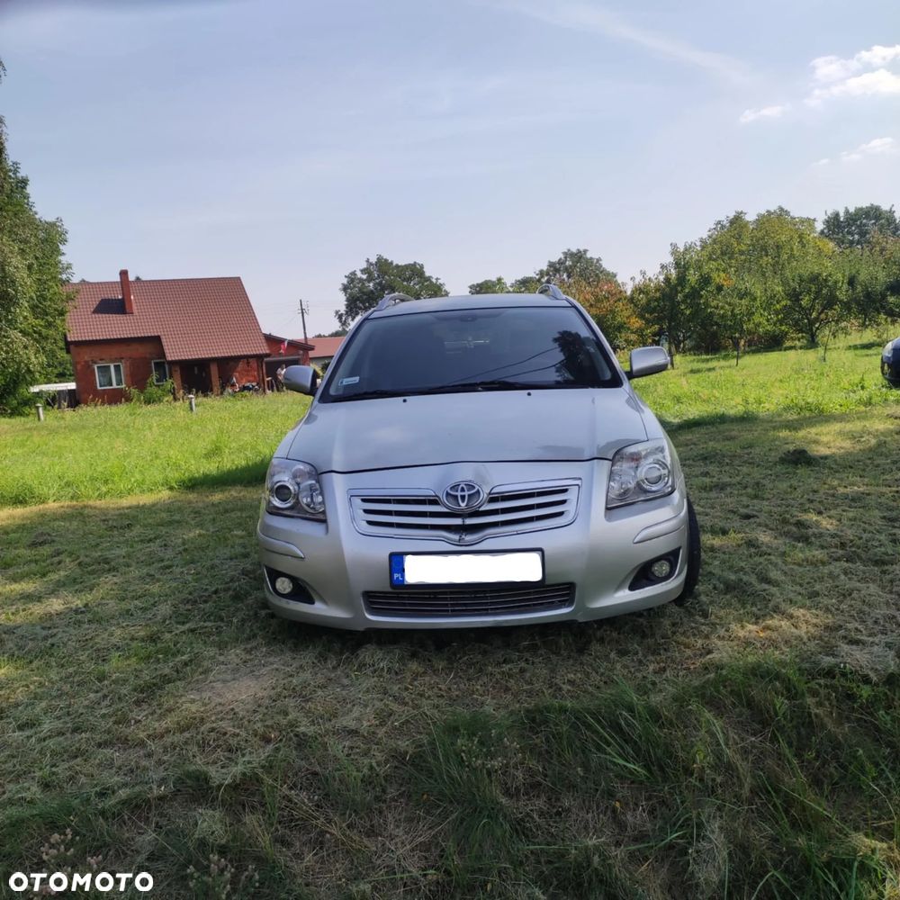 Toyota Avensis 2.2 D-4D Prestige - 2