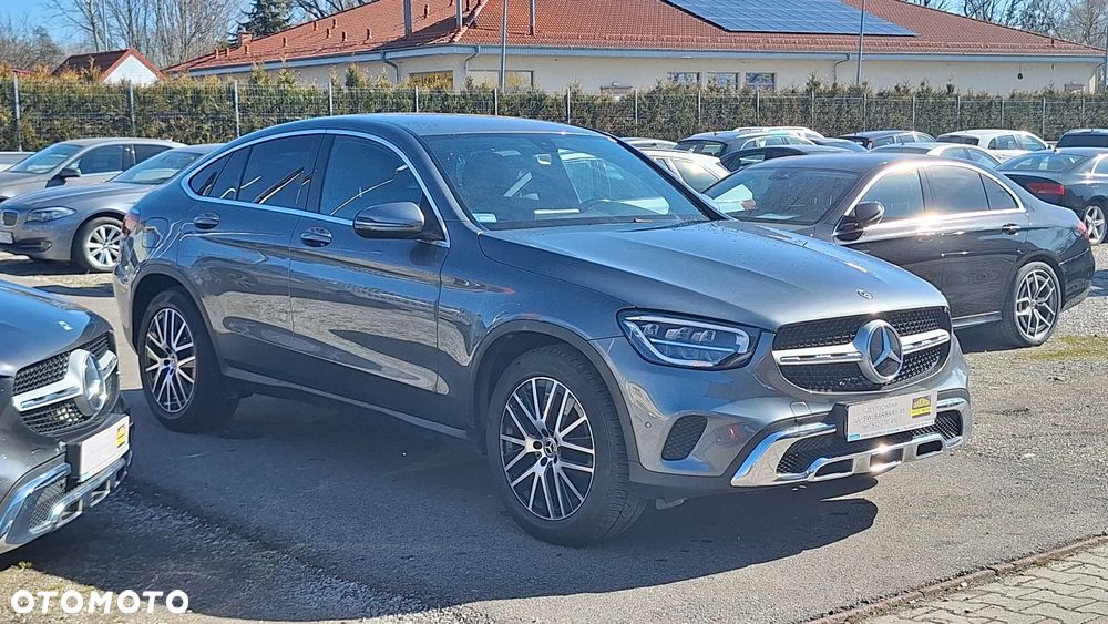 Mercedes-Benz GLC 200 4-Matic - 4