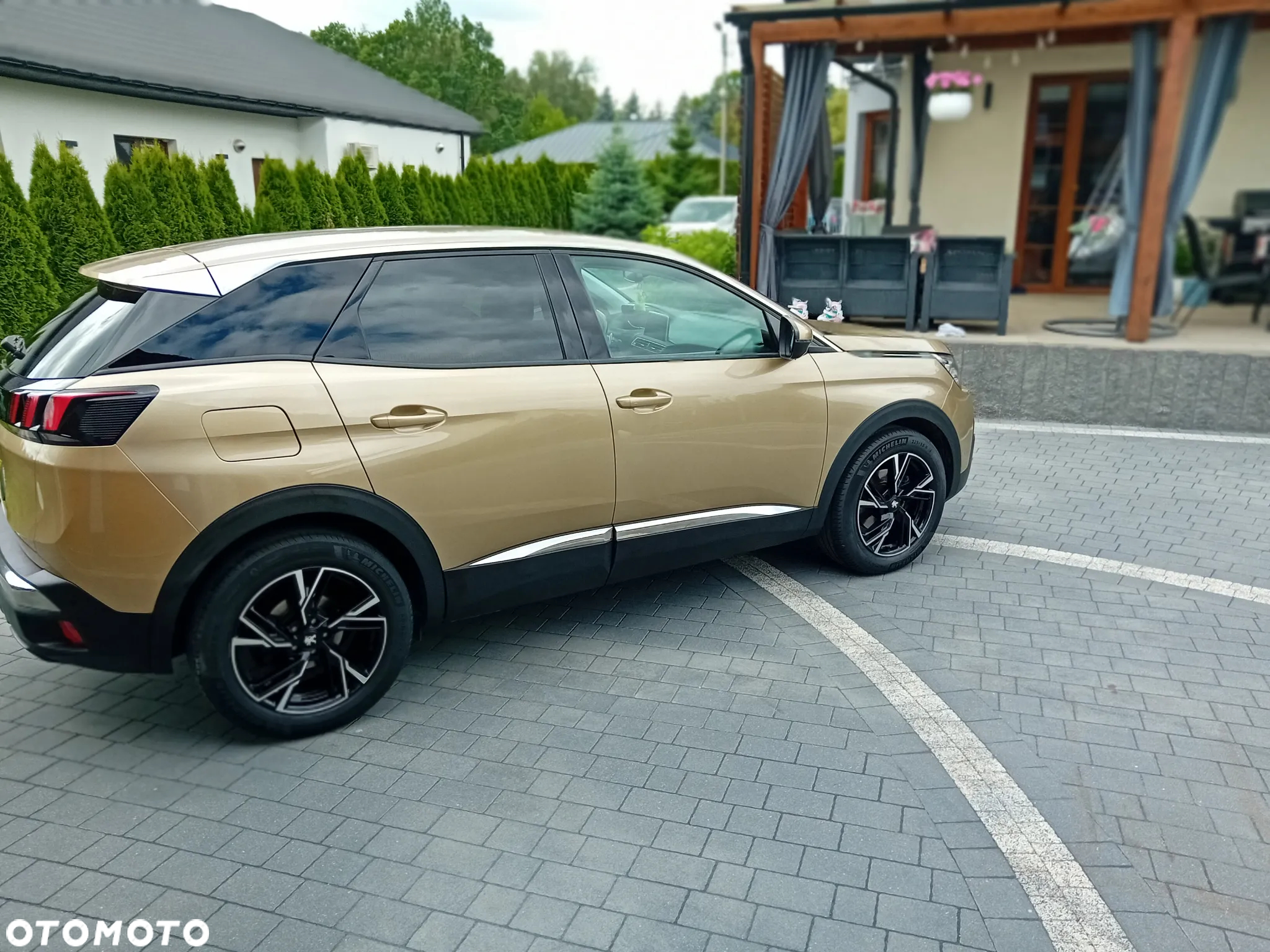 Peugeot 3008 1.6 BlueHDi Active S&S EAT6 - 13