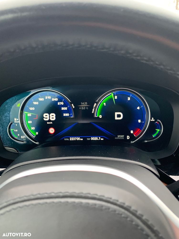 BMW Seria 5 520d Touring Aut. M Sport Edition - 13