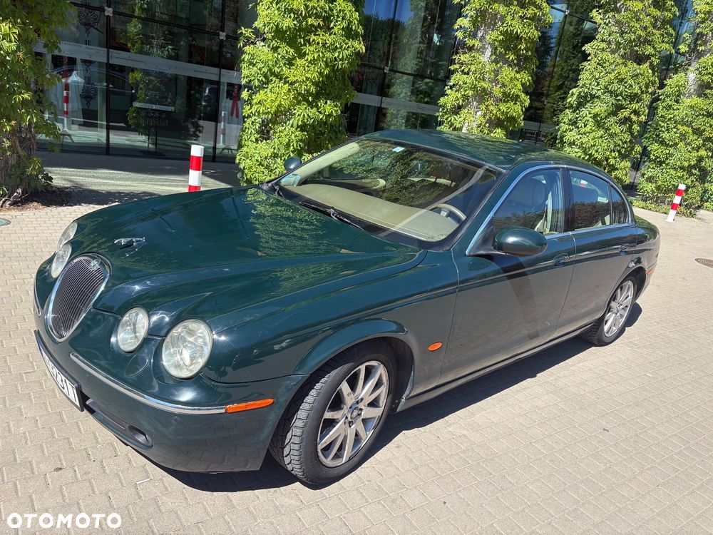 Jaguar S-Type 4.2 V8 - 14