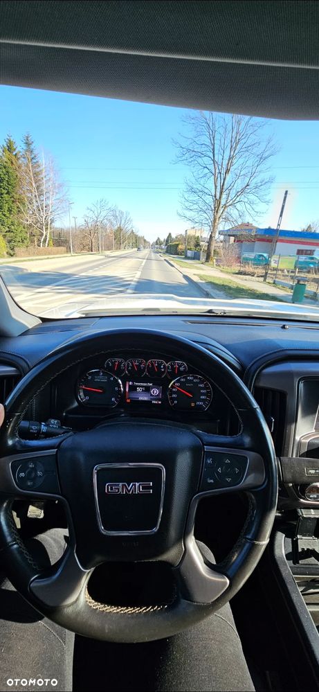 GMC Sierra - 11
