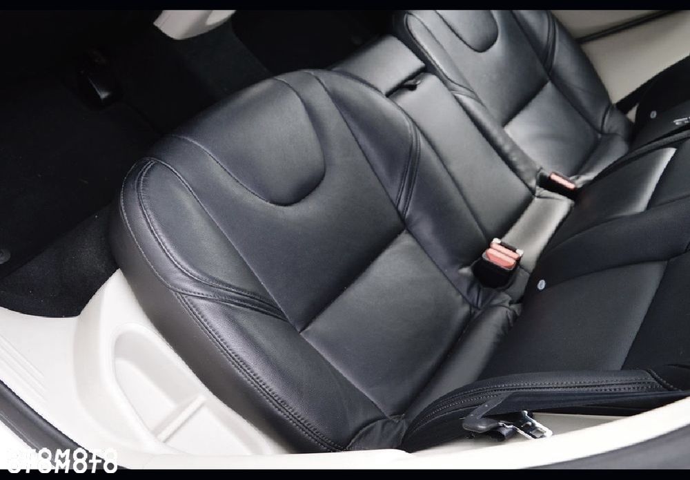 Volvo V40 - 27