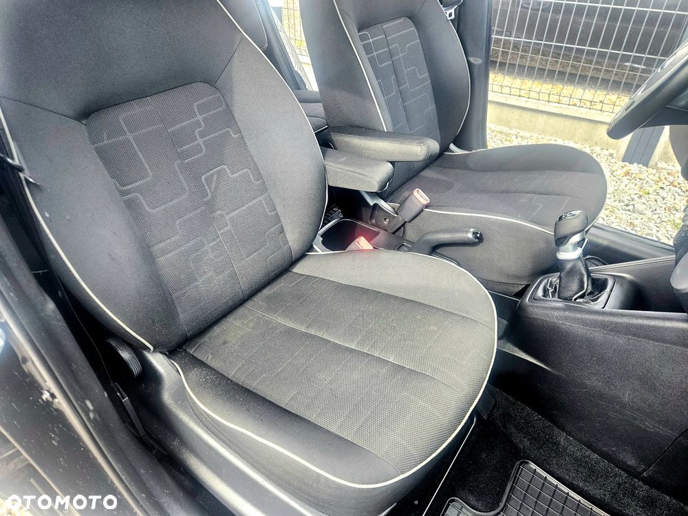 Kia Venga 1.6 CRDi 128 Edition 7 - 25