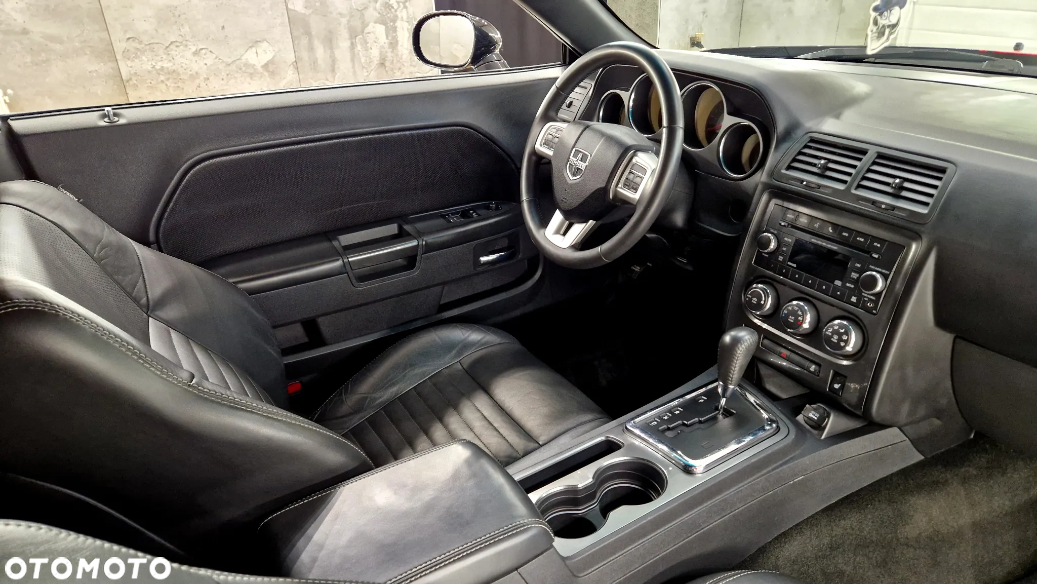 Dodge Challenger Automatik SXT Plus - 25