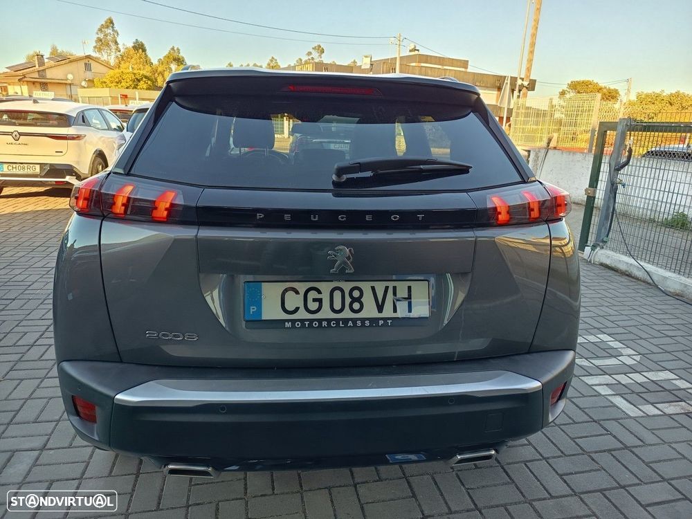 Peugeot 2008 1.2 PureTech Allure EAT8 - 7