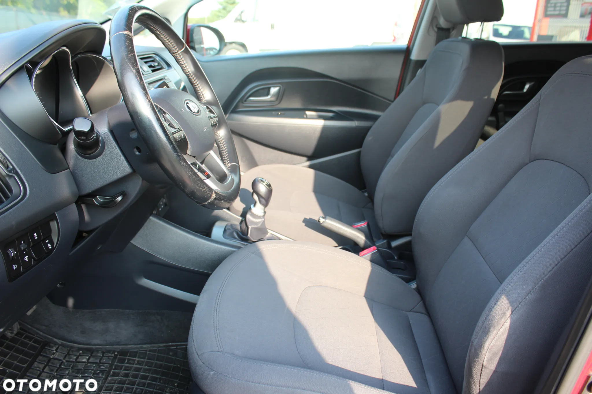 Kia Rio 1.1 crdi XL - 11