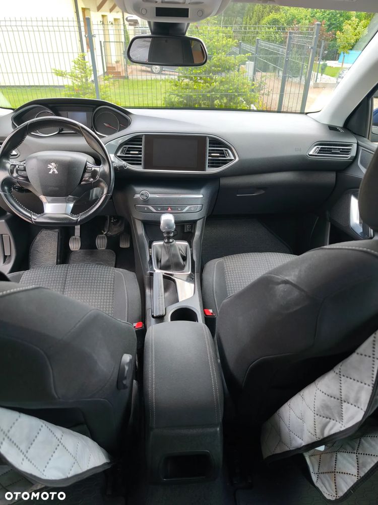 Peugeot 308 BlueHDi 120 Stop & Start Business-Line - 32