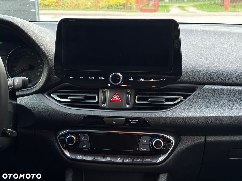Hyundai i30 Kombi 1.5 T-GDI 48V-Hybrid Prime - 17