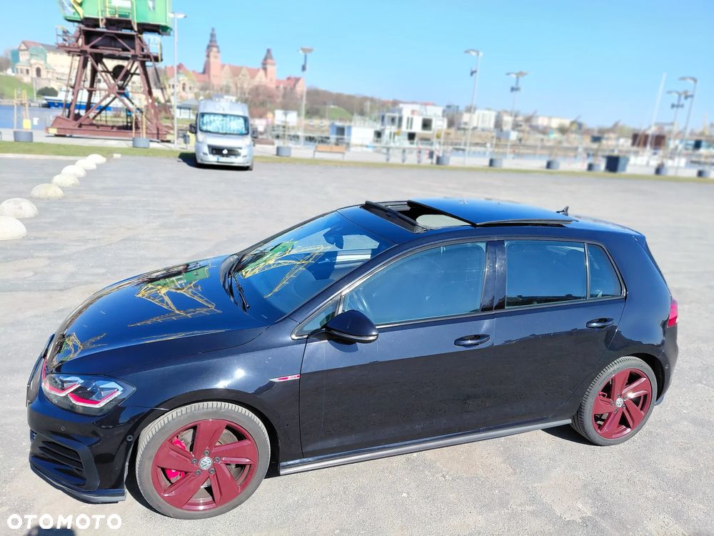 Volkswagen Golf GTI 2.0 TSI OPF DSG Performance - 2
