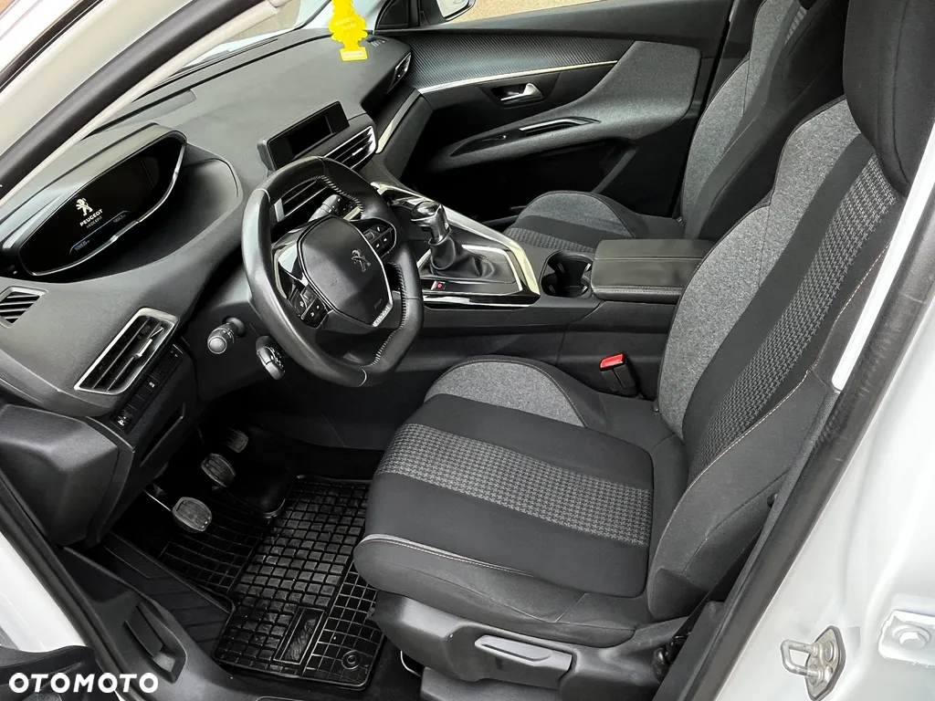 Peugeot 3008 1.2 PureTech Active - 18