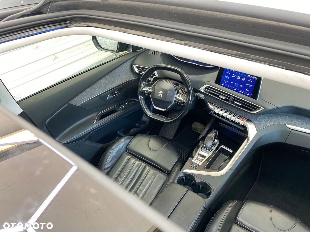 Peugeot 5008 2.0 BlueHDi Allure Pack S&S EAT8 - 17