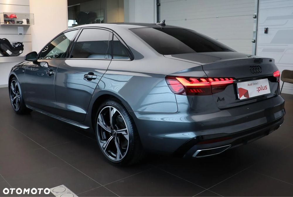Audi A4 - 4