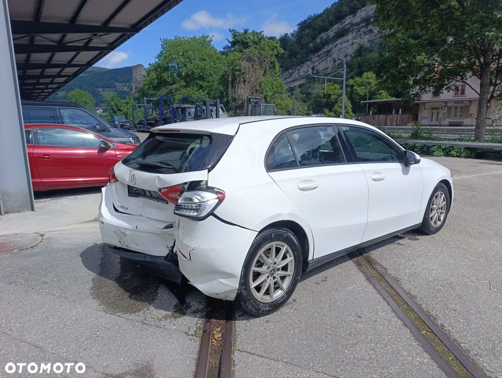 Mercedes-Benz Klasa A 180 d 7G-DCT - 8