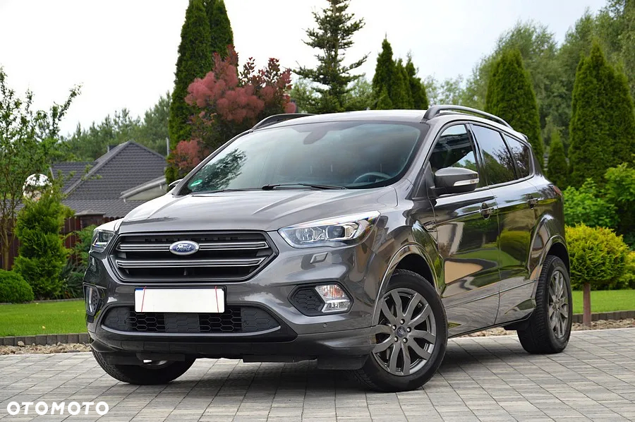 Ford Kuga 1.5 EcoBoost 2x4 ST-Line - 6