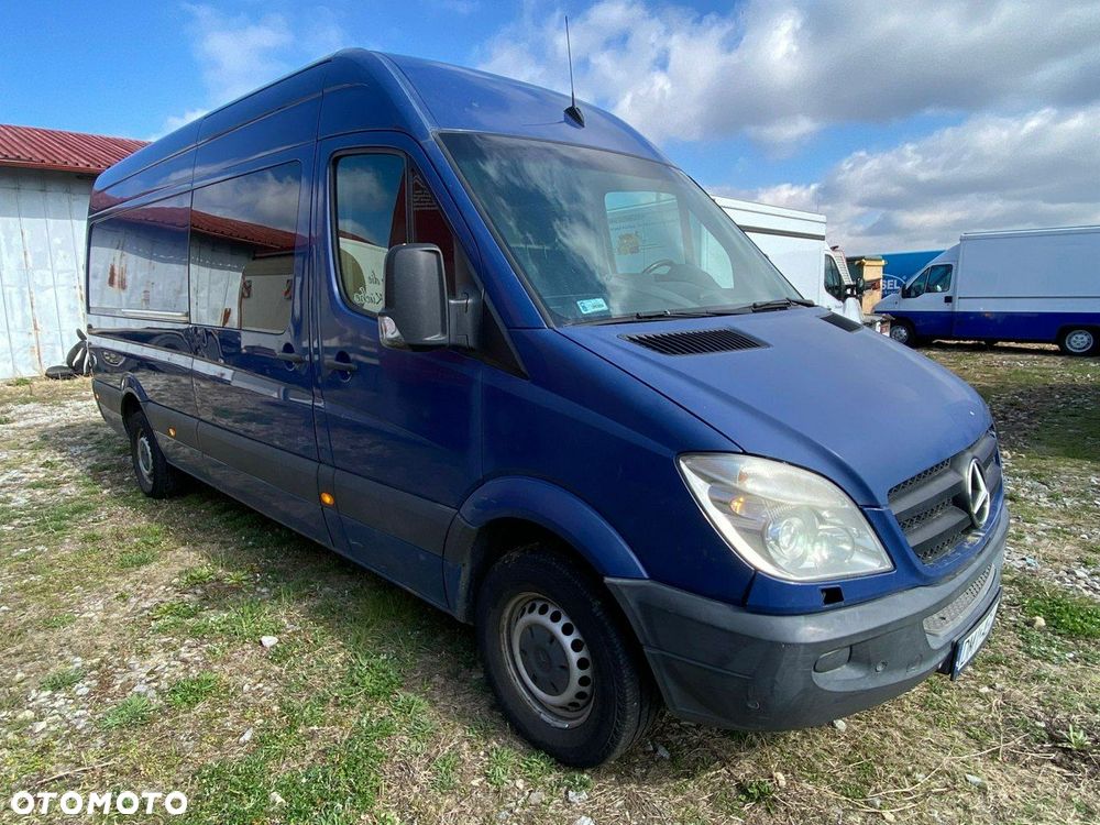 Mercedes-Benz Sprinter - 1