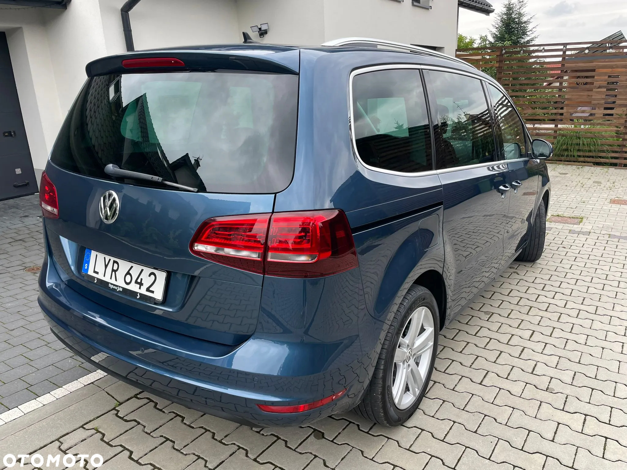 Volkswagen Sharan 2.0 TDI (BlueMotion Technology) Highline - 3