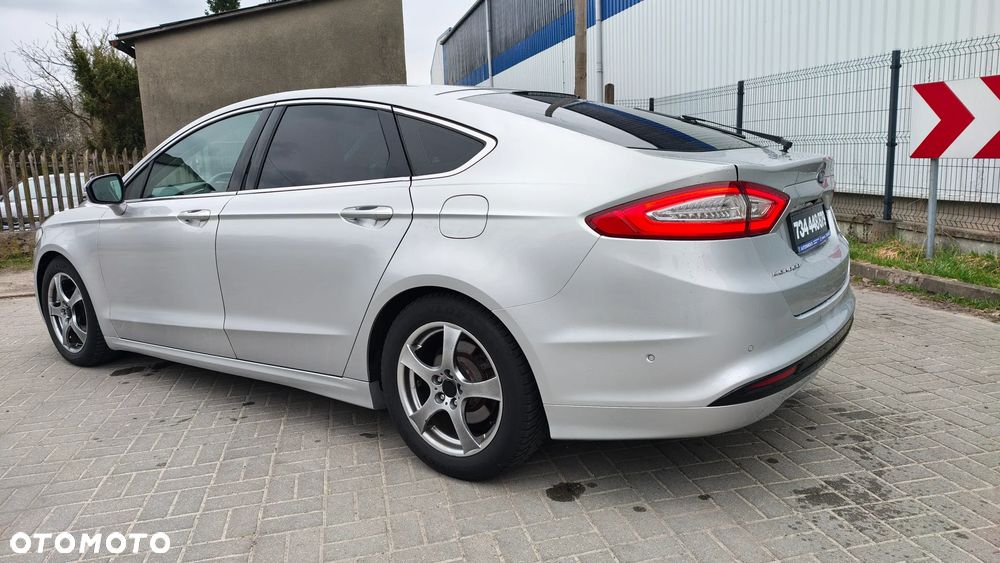 Ford Mondeo 2015 photo 2
