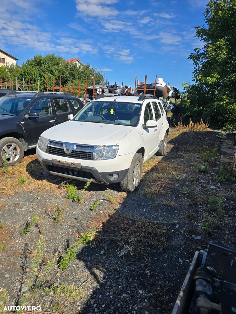 Dezmembrez Dacia Duster 1.5 Dci 4x4 Manual 6+1 2010-2016 - 2