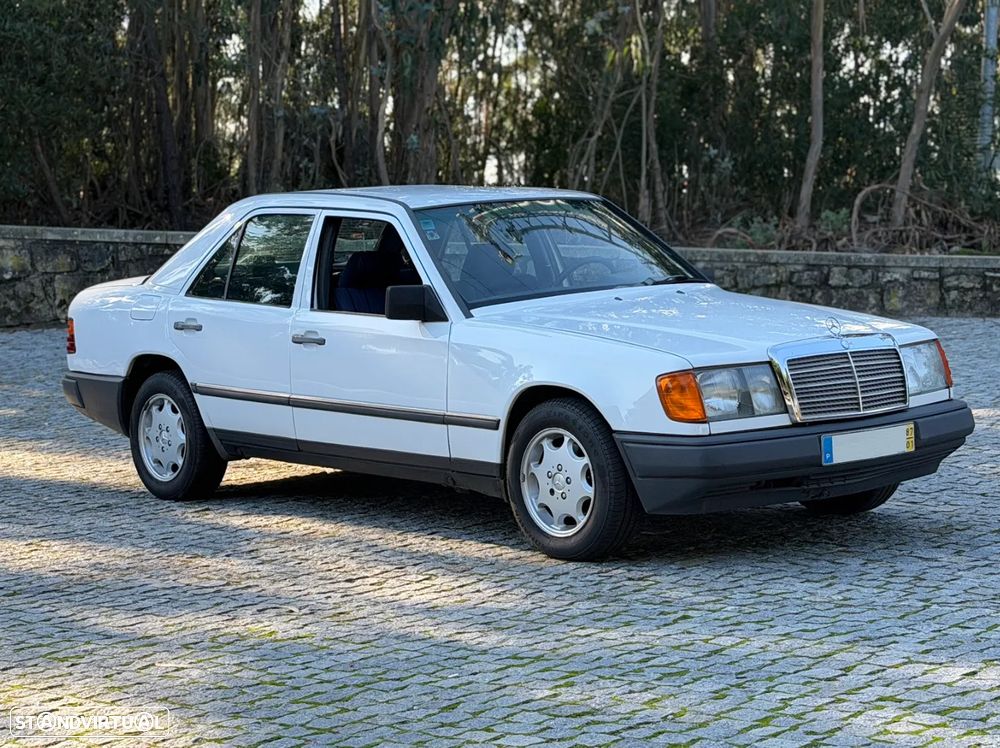Mercedes-Benz W124 (1984-1997) 300 D Turbo - 2
