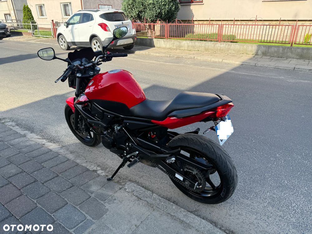 Yamaha XJ - 6