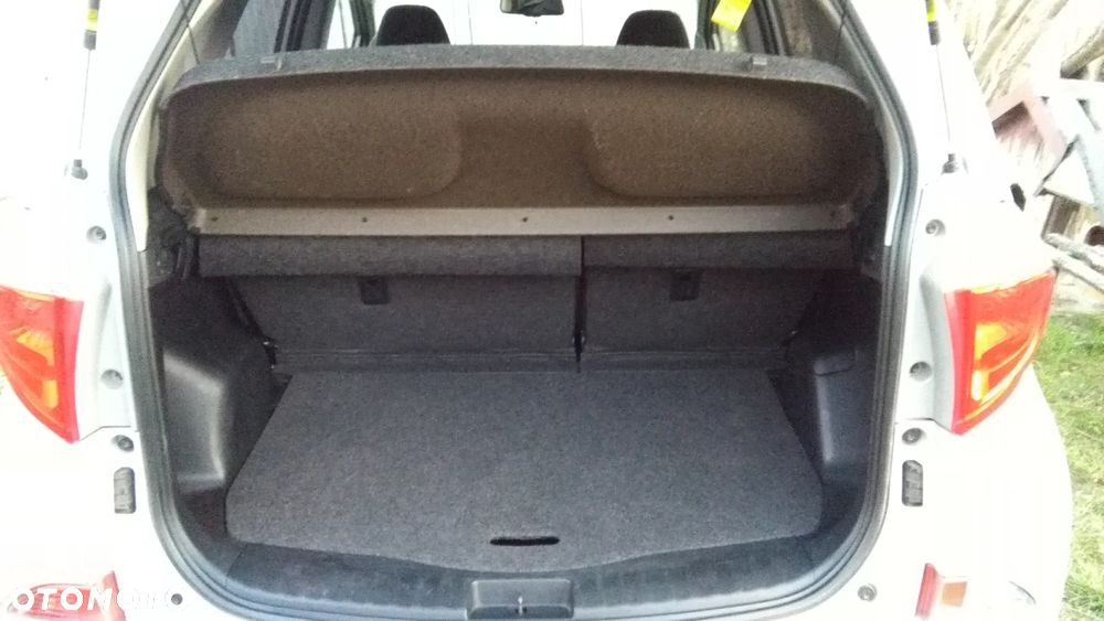 Toyota Verso S 1.33 Premium - 20