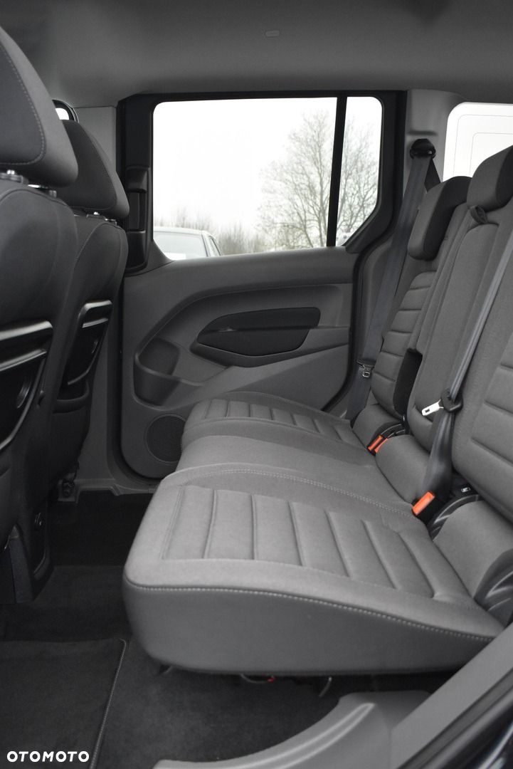 Ford Tourneo Connect - 13