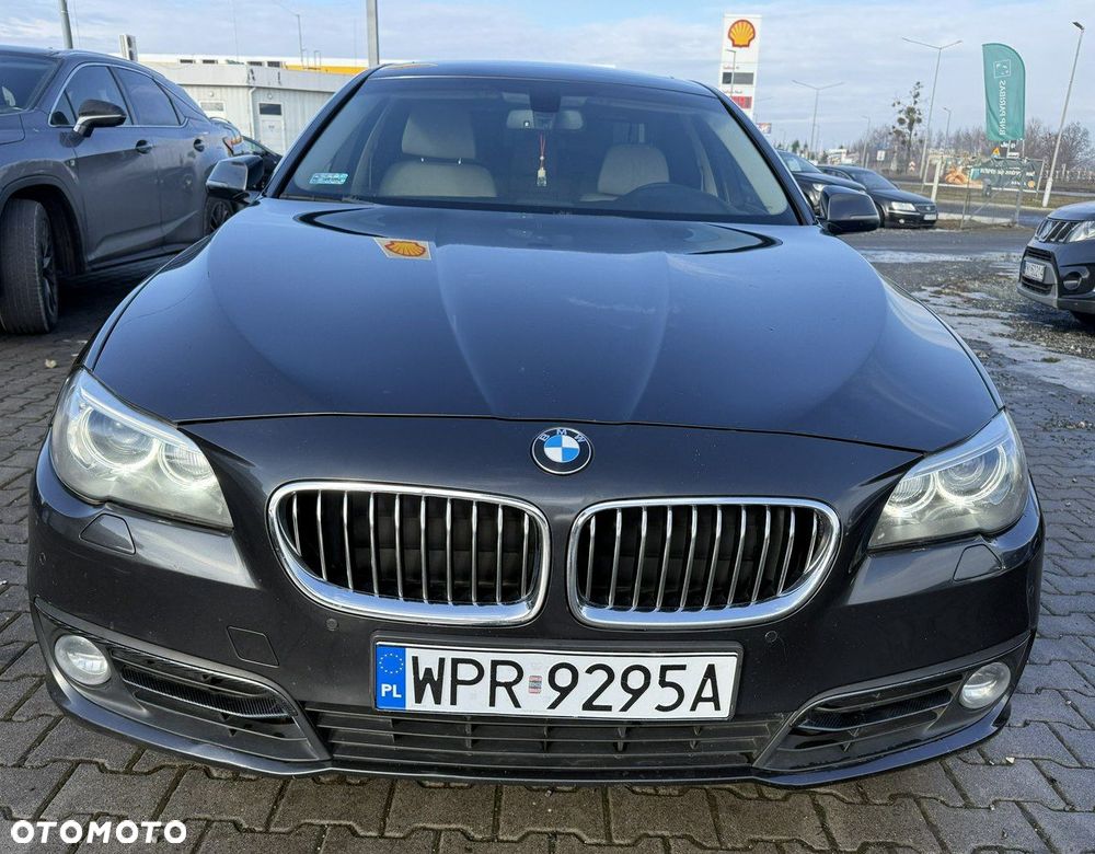 BMW Seria 5 528i xDrive Luxury Line - 12
