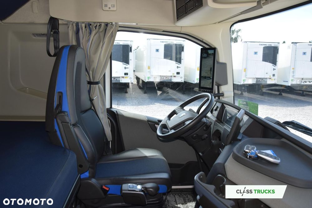 Volvo FH 460 AERO Globetrotter XL ACC i-Save I-ParkCool SideSkirts Mirror Cam - 15