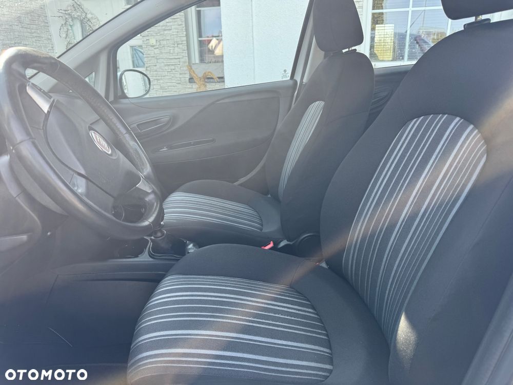 Fiat Punto - 12