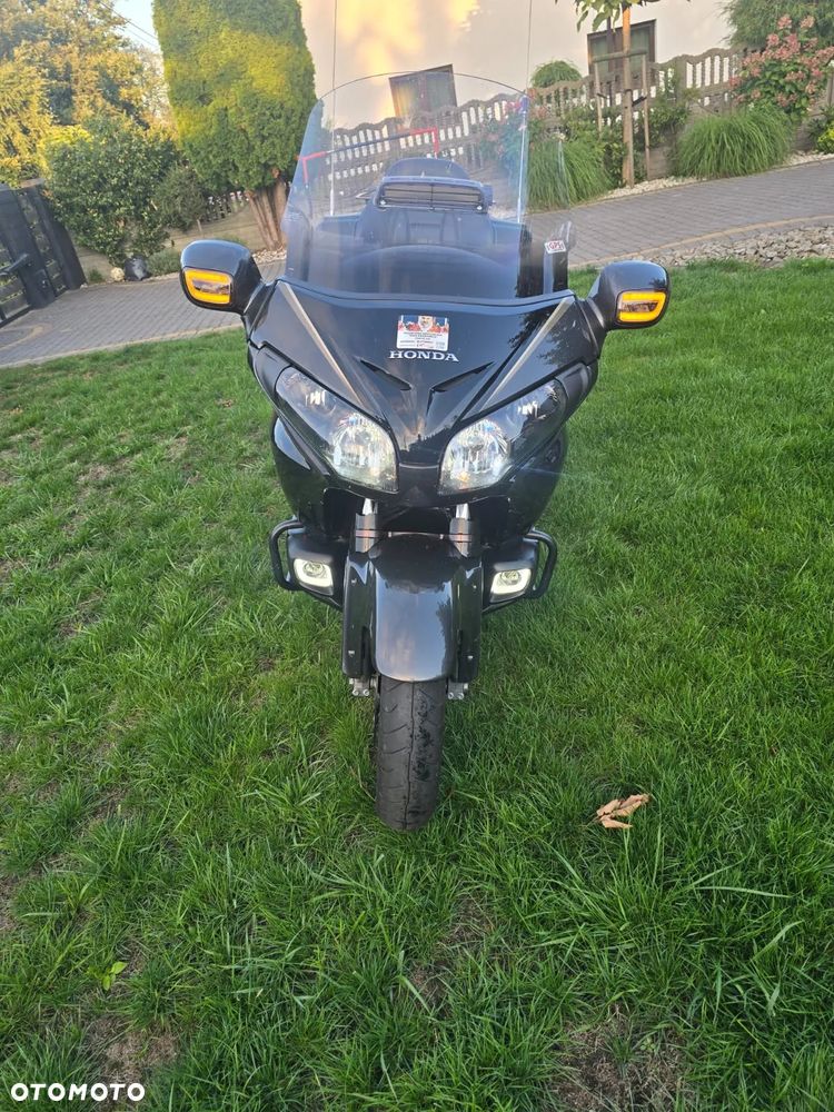 Honda GL - 10