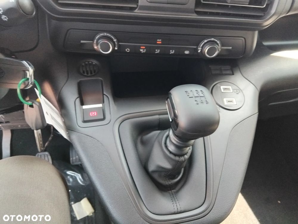 Peugeot Partner - 10
