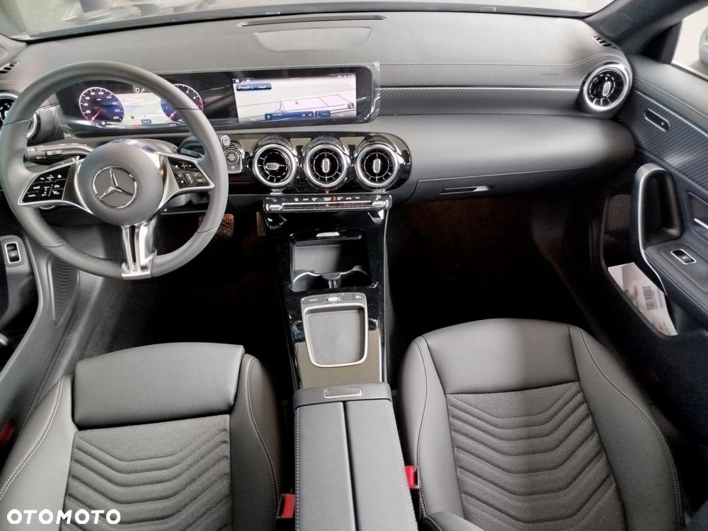 Mercedes-Benz CLA - 9