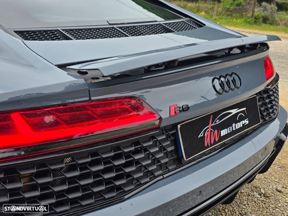 Audi R8 Coupé 5.2 FSI V10 S tronic - 13