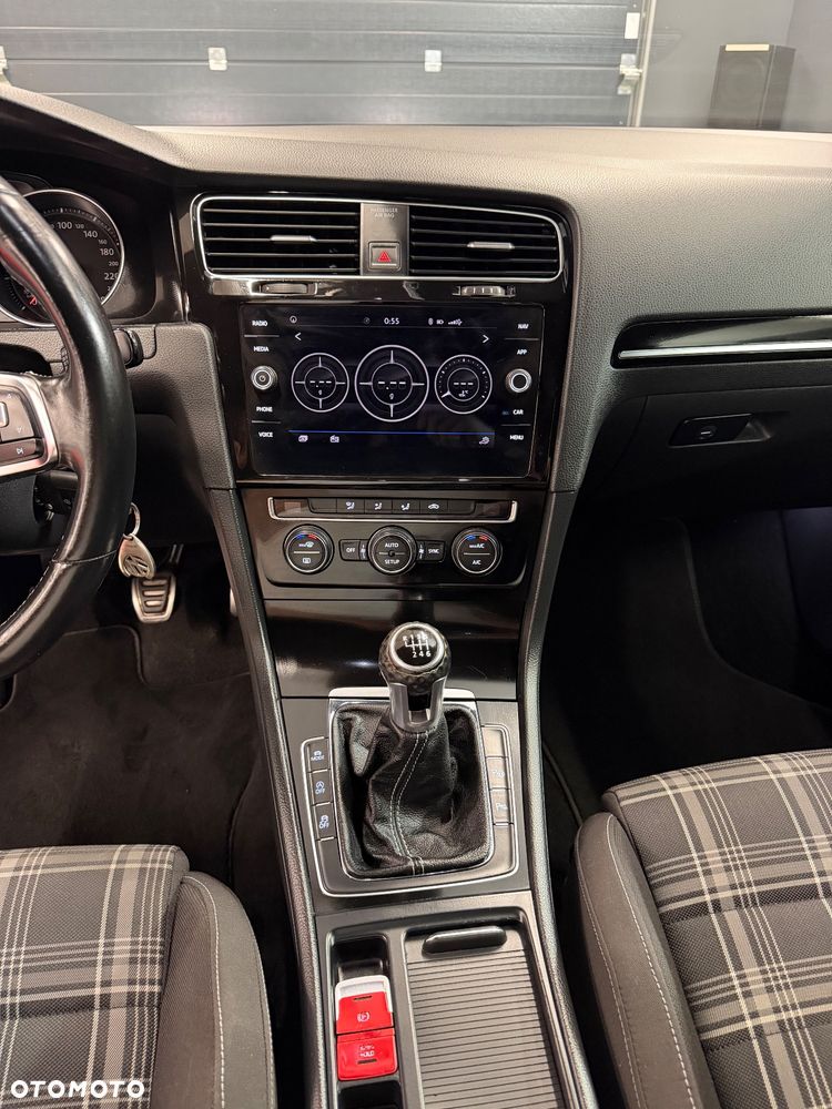 Volkswagen Golf GTD BlueMotion Technology - 23