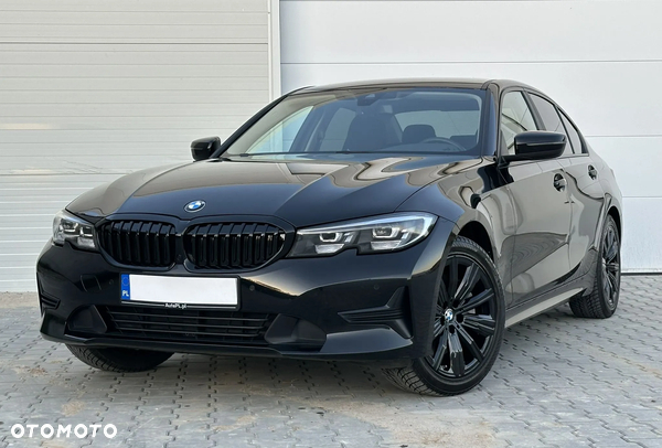 BMW Seria 3 330i Sport