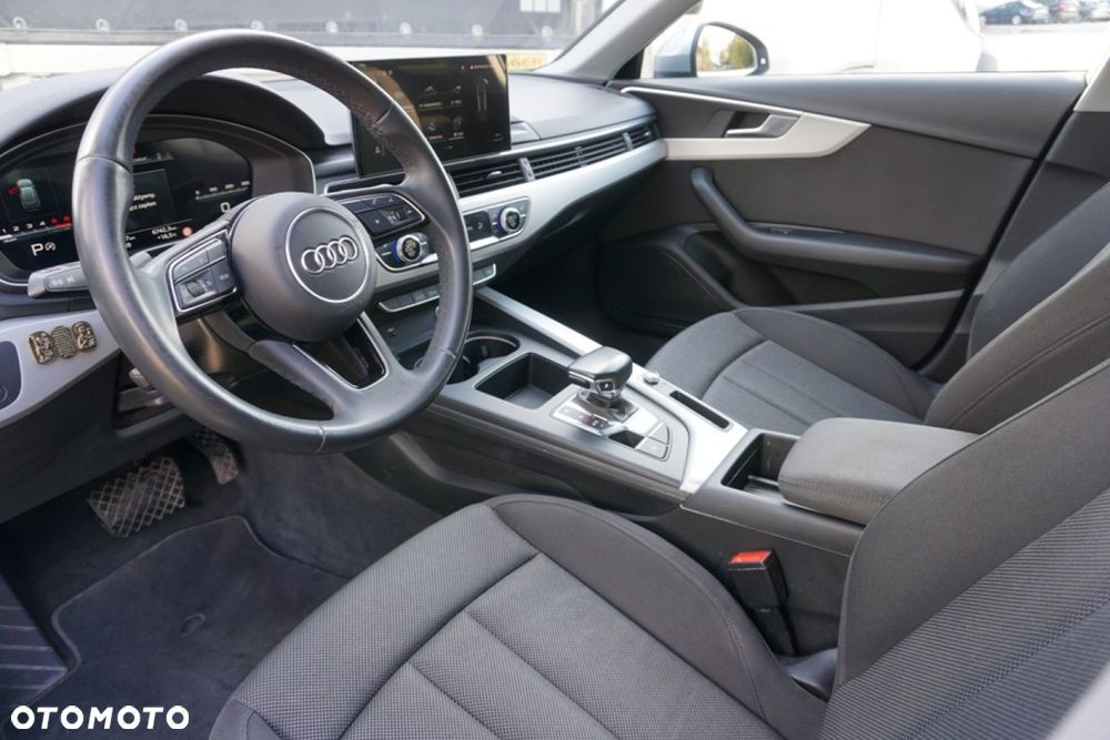 Audi A4 Avant - 9