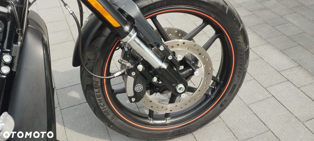 Harley-Davidson V-Rod Night Rod - 13