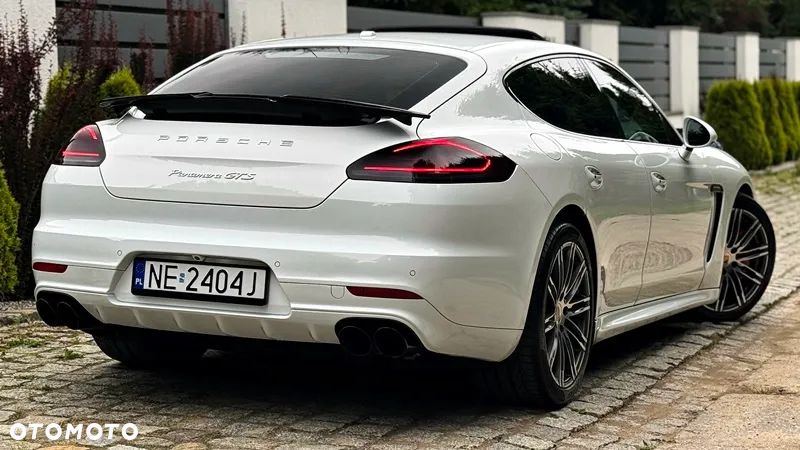 Porsche Panamera GTS PDK - 3