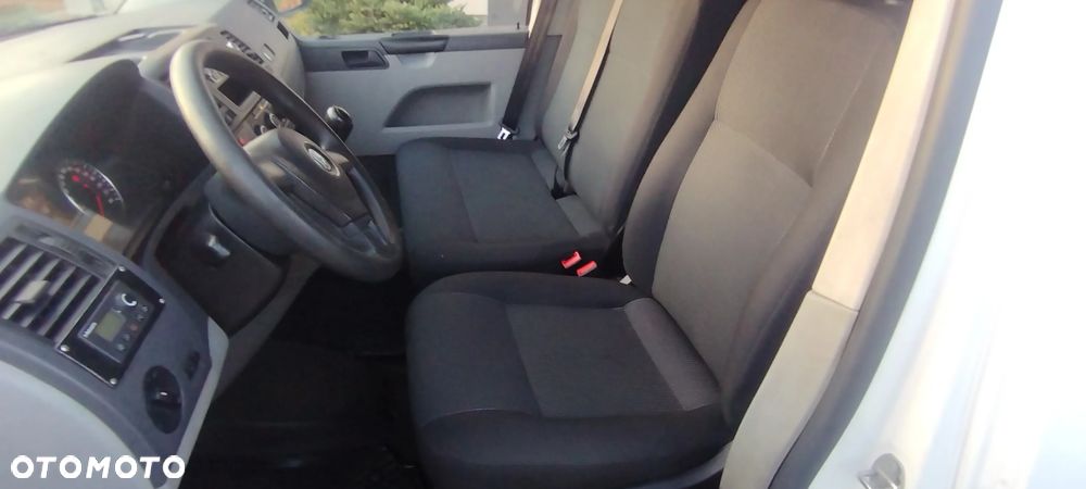 Volkswagen Transporter T5 - 9