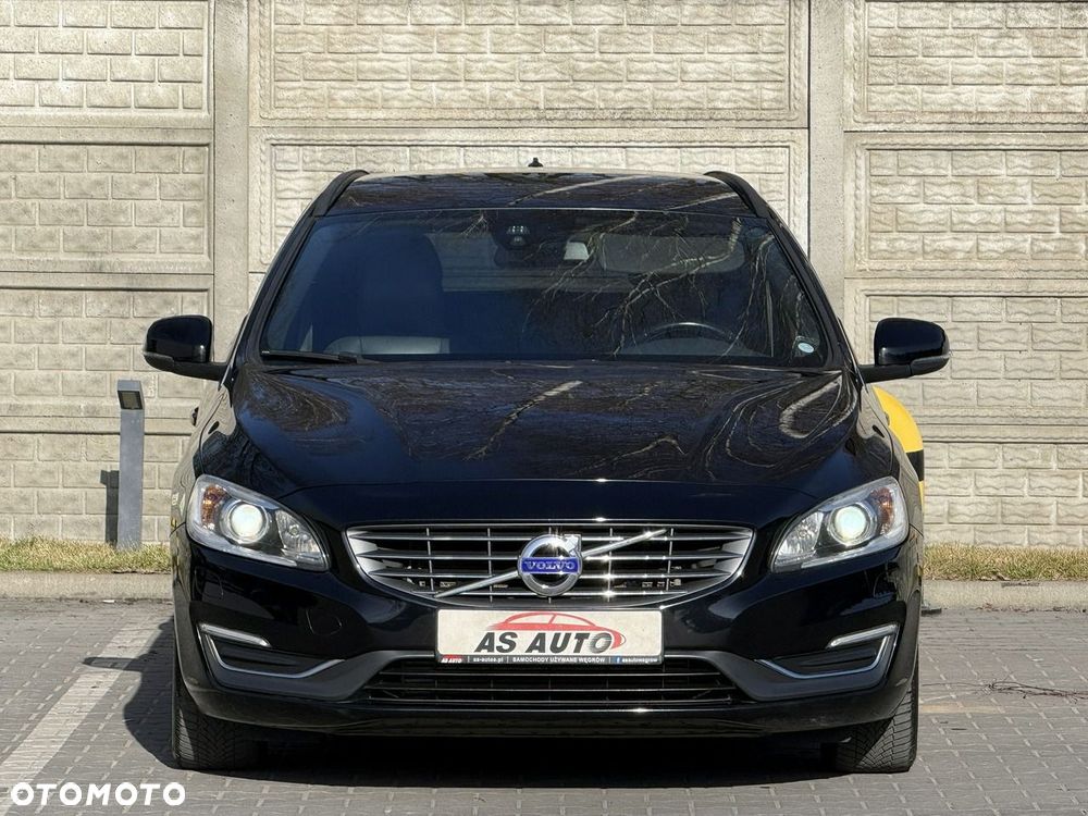 Volvo V60 D4 Momentum - 23
