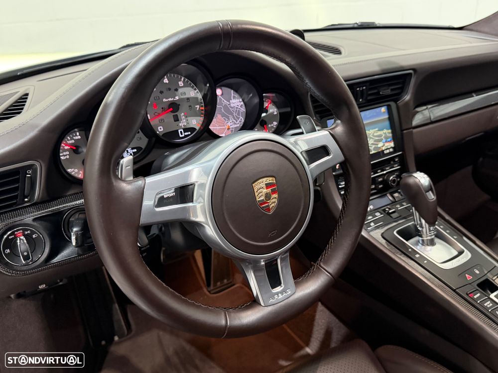 Porsche 911 (991) Turbo S - 45