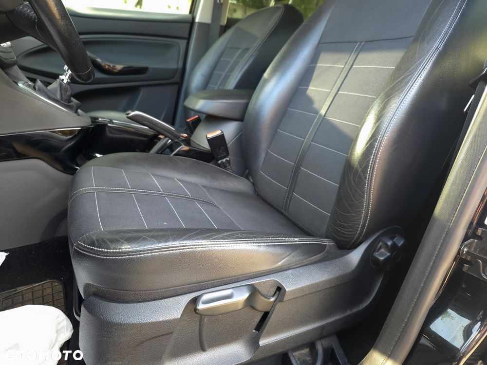 Ford Kuga 2.0 TDCi Titanium - 17